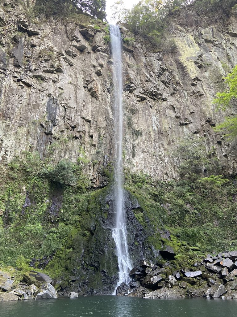 東椎屋の滝